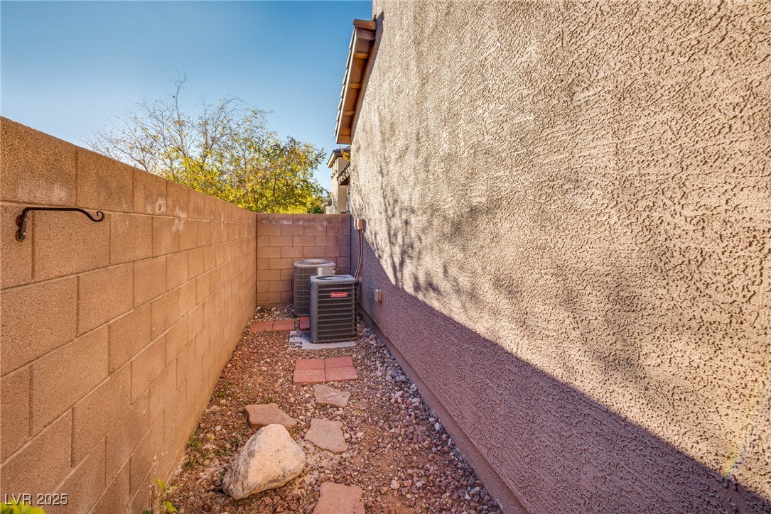 Las Vegas, Nevada, 89135, United States, 3 Bedrooms Bedrooms, ,3 BathroomsBathrooms,Residential,For Sale,2003378