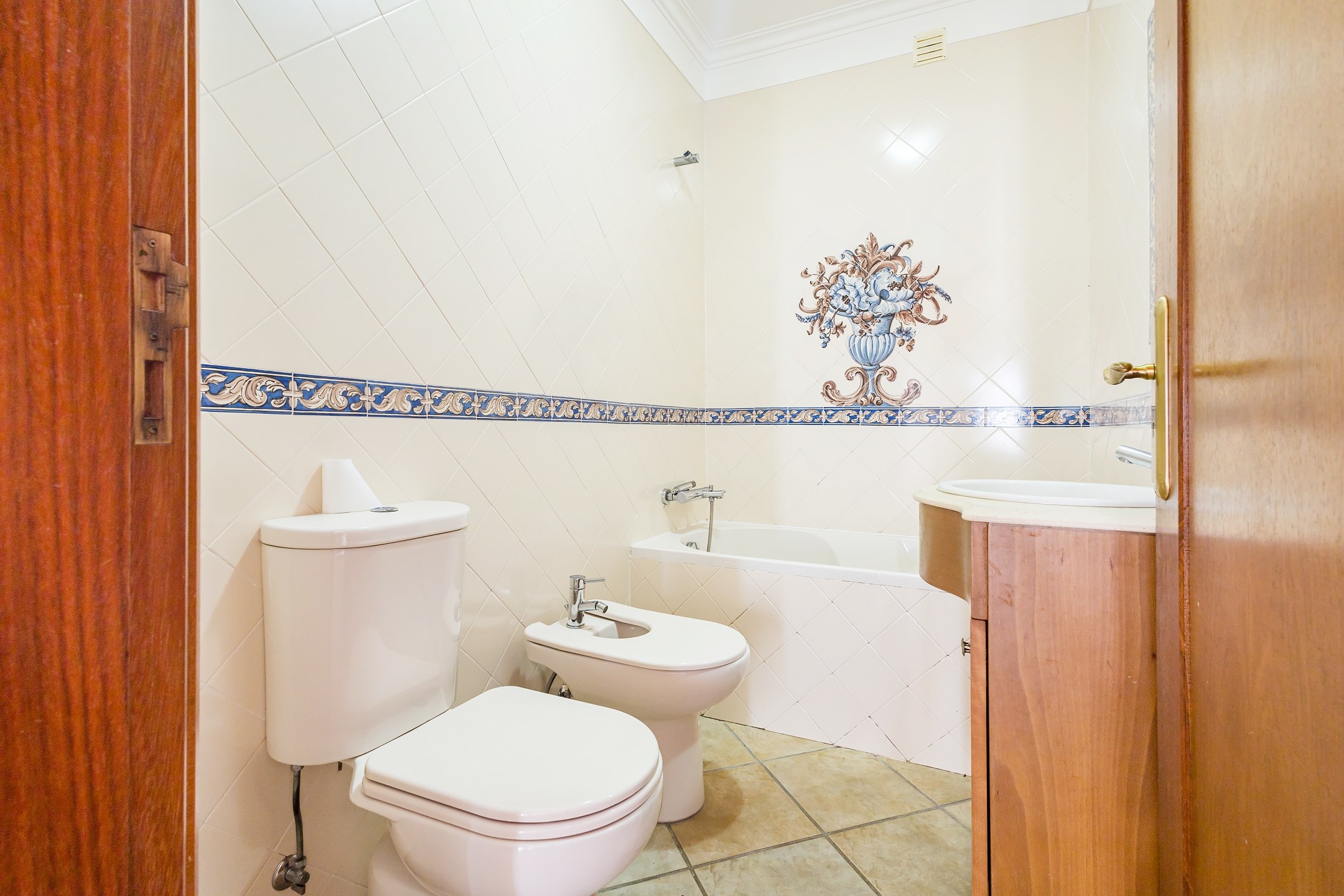 Sintra, Lisbon, 2705-605, PT, 4 Bedrooms Bedrooms, ,3 BathroomsBathrooms,Residential,For Sale,1793258