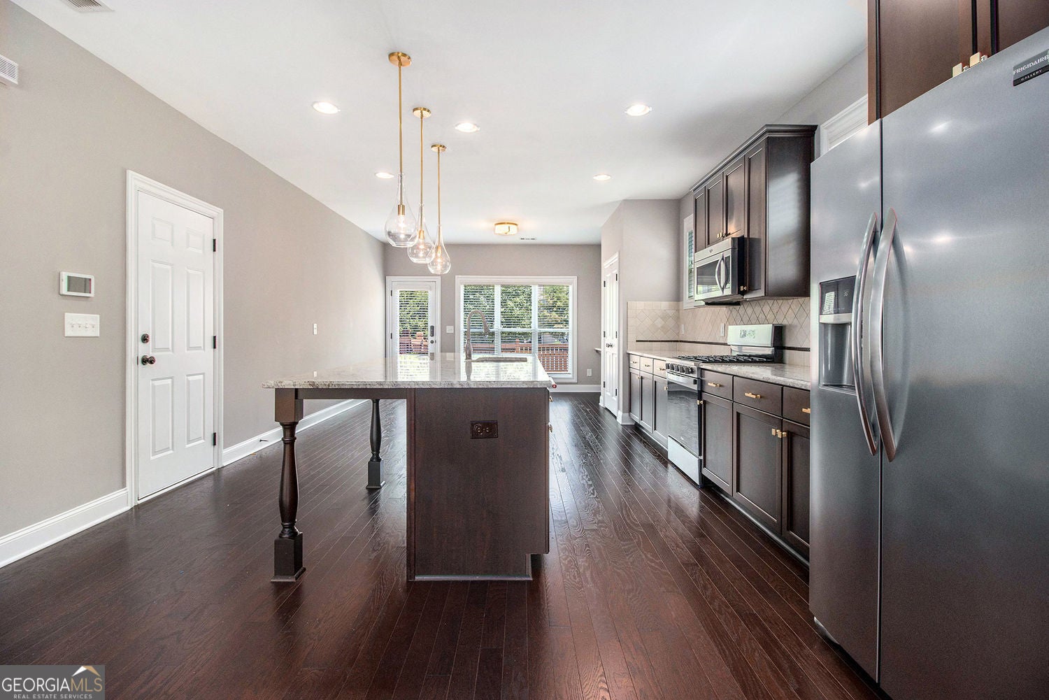 Atlanta, Georgia, 30318, United States, 3 Bedrooms Bedrooms, ,3 BathroomsBathrooms,Residential,For Sale,1909114