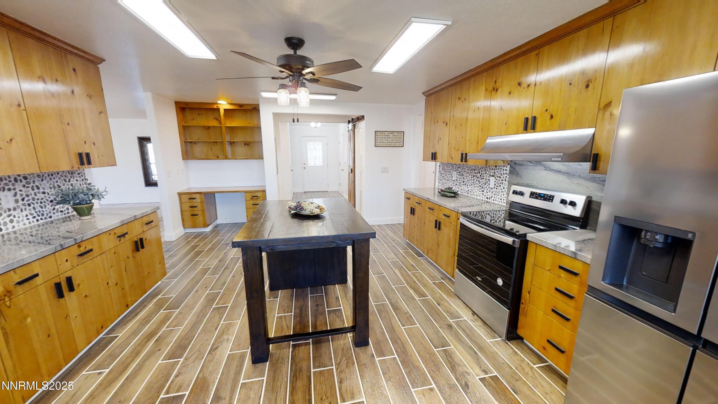 Sparks, Nevada, 89434, United States, 4 Bedrooms Bedrooms, ,4 BathroomsBathrooms,Residential,For Sale,1925240