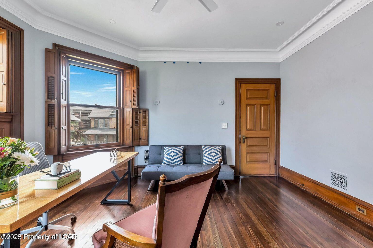 Wilkes-Barre, Pennsylvania, 18701, United States, 7 Bedrooms Bedrooms, ,3 BathroomsBathrooms,Residential,For Sale,1982709