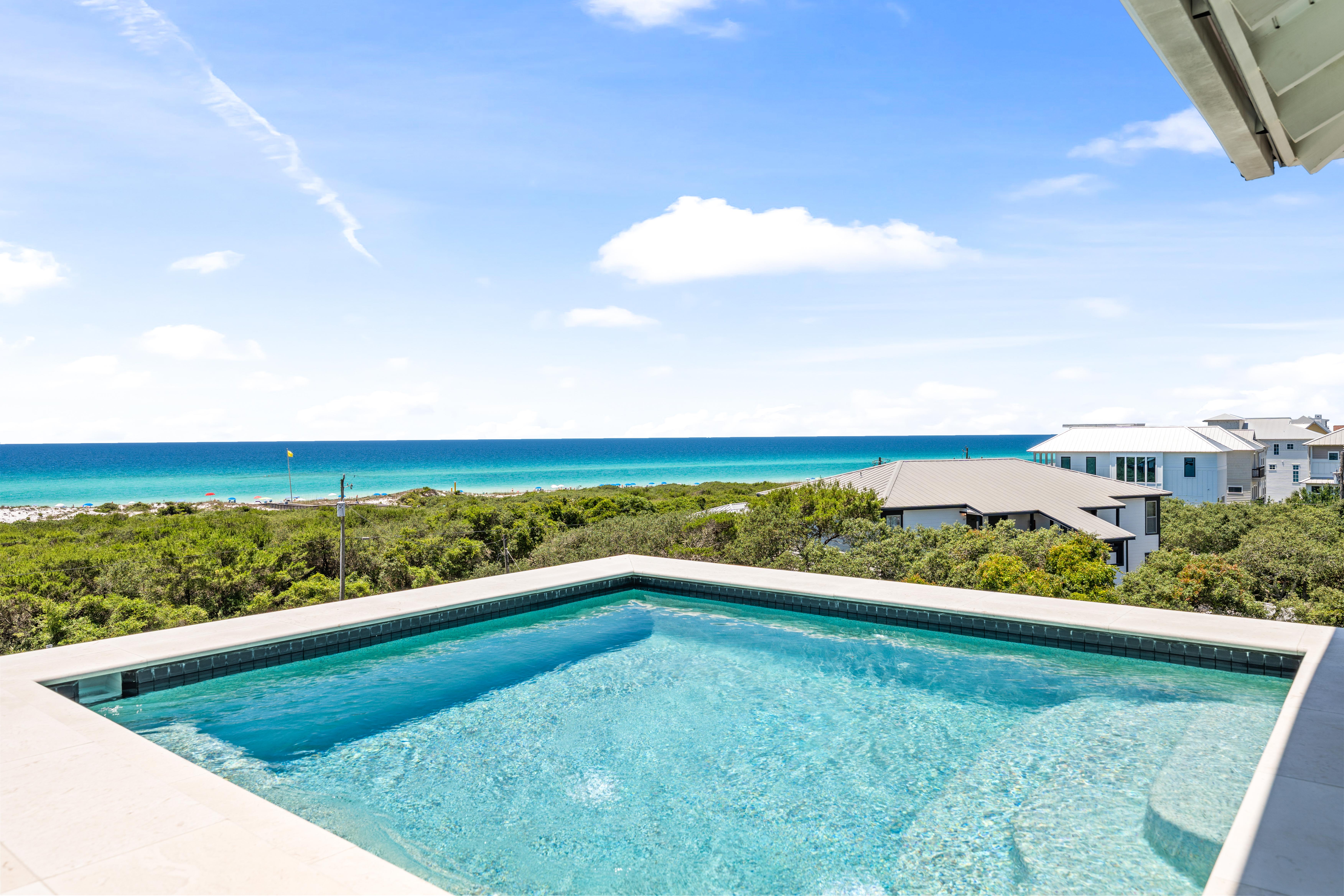  Four-Level Coastal Estate with Gulf Views in Exclusive Mala Beach - 物件實景