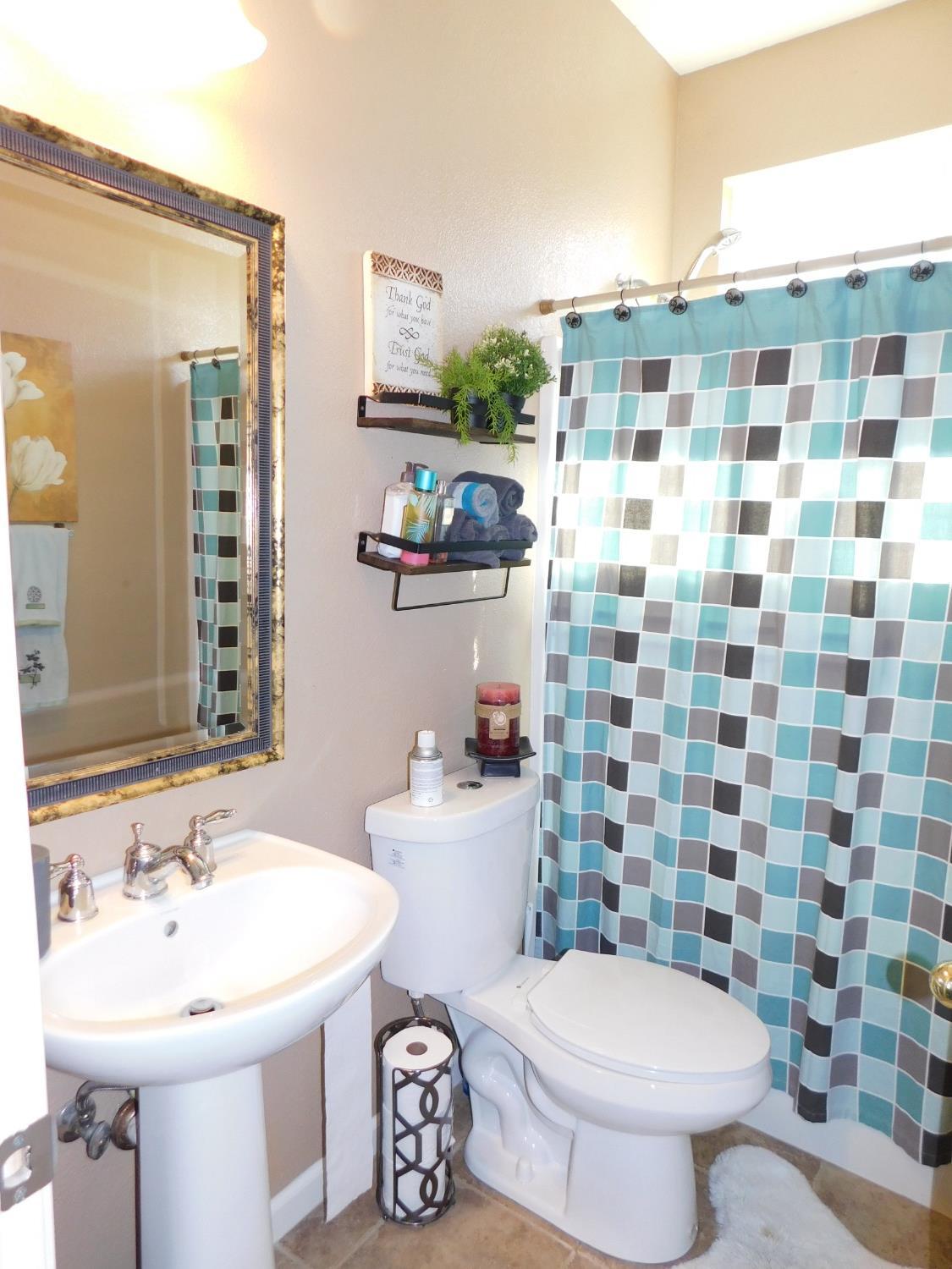 Stockton, California, 95205, United States, 5 Bedrooms Bedrooms, ,3 BathroomsBathrooms,Residential,For Sale,1935590