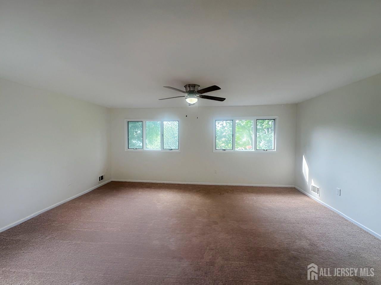 South Brunswick, New Jersey, 08810, United States, 4 Bedrooms Bedrooms, ,4 BathroomsBathrooms,Residential,For Sale,1978148