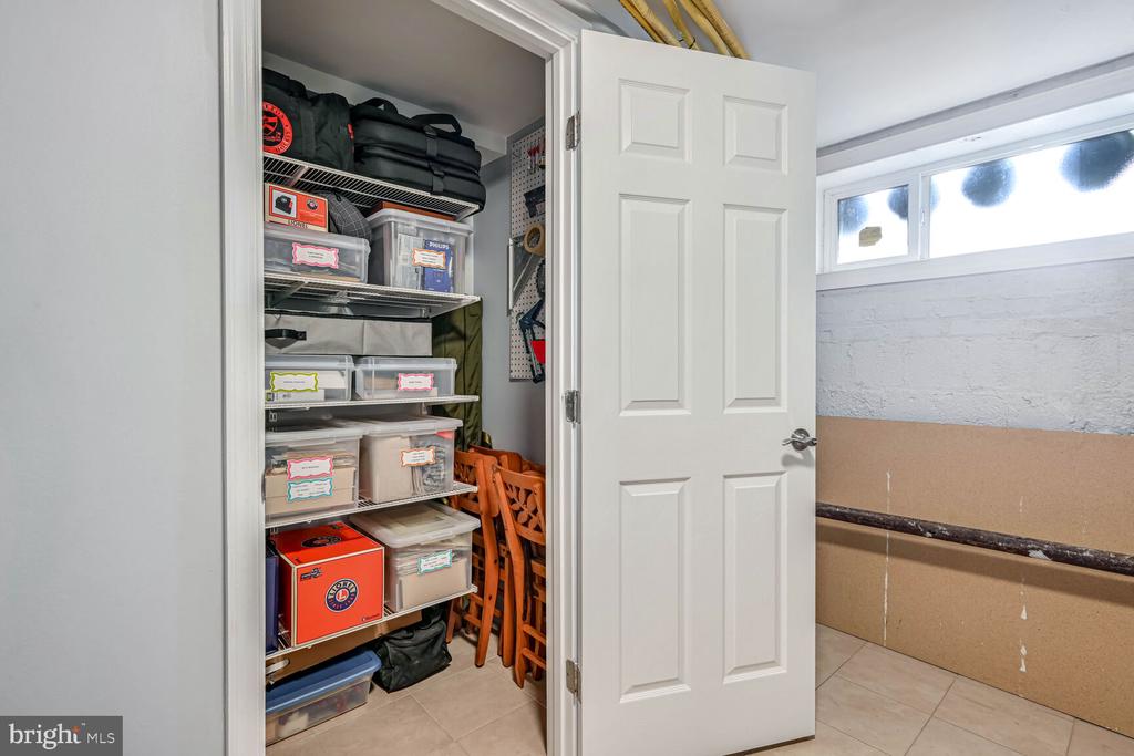 Washington, District of Columbia, 20002, United States, 2 Bedrooms Bedrooms, ,2 BathroomsBathrooms,Residential,For Sale,1985722