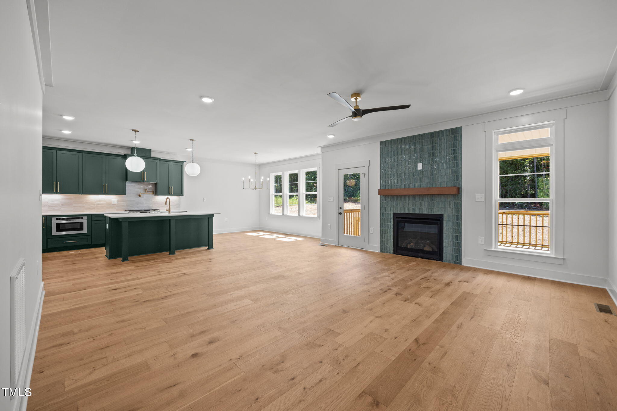 Spring Hope, North Carolina, 27882, United States, 3 Bedrooms Bedrooms, ,3 BathroomsBathrooms,Residential,For Sale,1903776