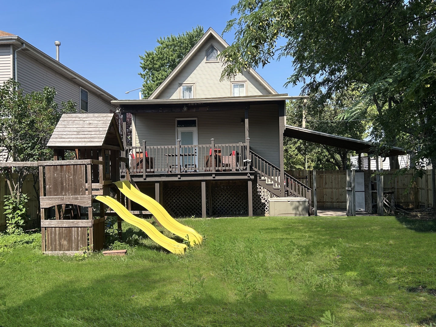 Chicago, Illinois, 60641, United States, 5 Bedrooms Bedrooms, ,3 BathroomsBathrooms,Residential,For Sale,1891255