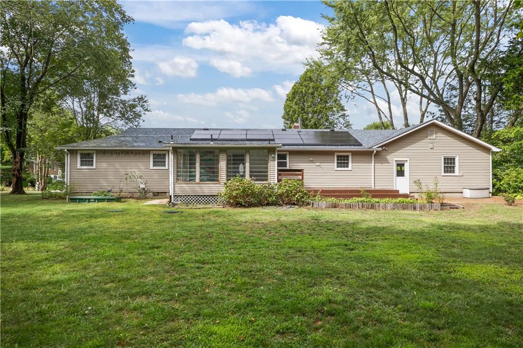 North Kingstown, Rhode Island, 02852, United States, 3 Bedrooms Bedrooms, ,2 BathroomsBathrooms,Residential,For Sale,1976998