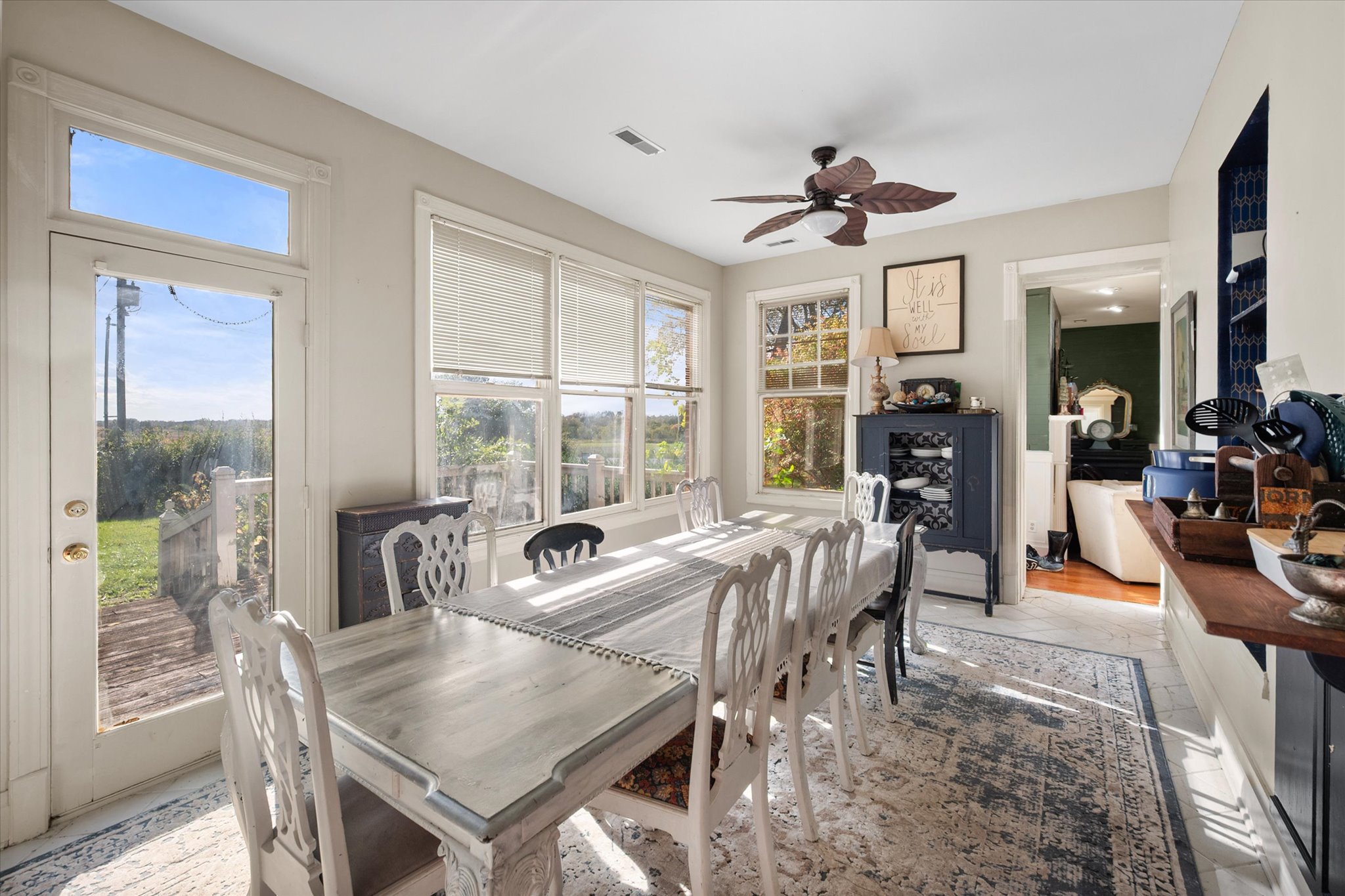 Shelbyville, Kentucky, 40065, United States, 4 Bedrooms Bedrooms, ,3 BathroomsBathrooms,Residential,For Sale,1986481