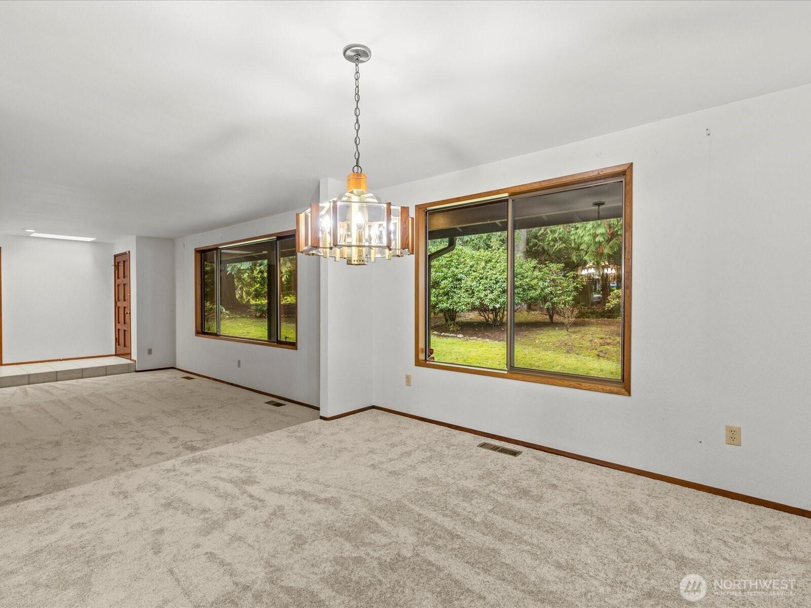 KENT, Washington, 98042, United States, 4 Bedrooms Bedrooms, ,3 BathroomsBathrooms,Residential,For Sale,2001779