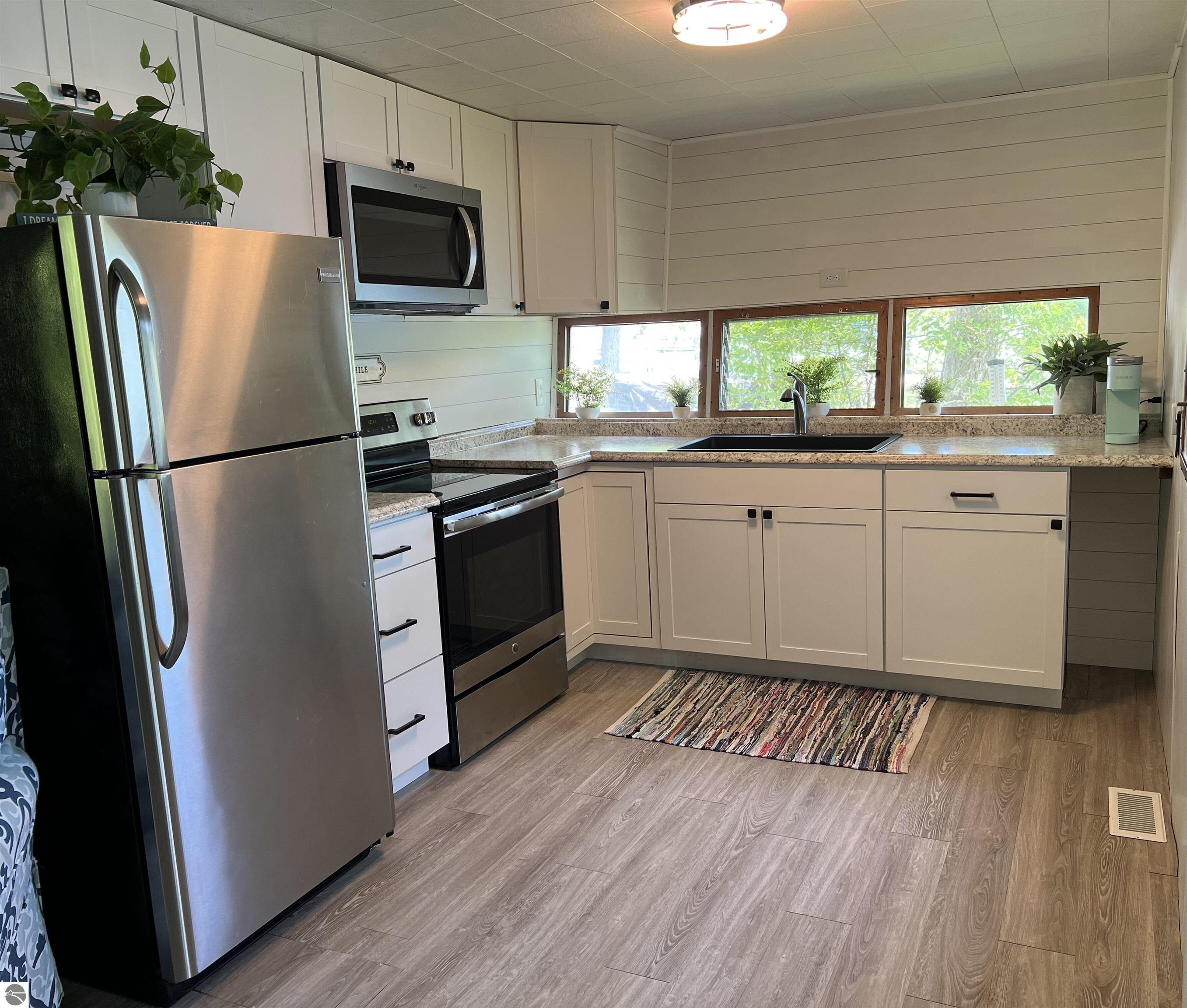 Traverse City, Michigan, 49685, United States, 9 Bedrooms Bedrooms, ,5 BathroomsBathrooms,Residential,For Sale,1995460