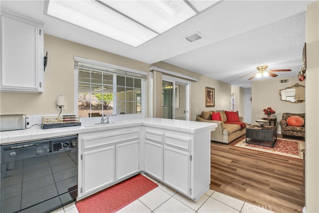San Dimas, California, 91773, United States, 4 Bedrooms Bedrooms, ,2 BathroomsBathrooms,Residential,For Sale,1888306