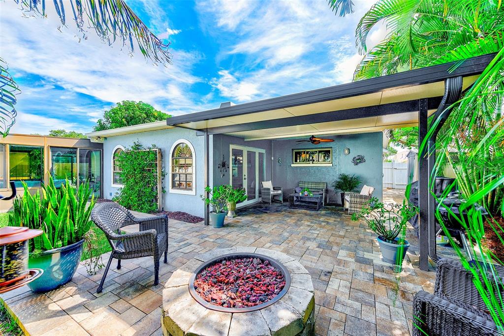 Largo, Florida, 33773, United States, 3 Bedrooms Bedrooms, ,2 BathroomsBathrooms,Residential,For Sale,1939430