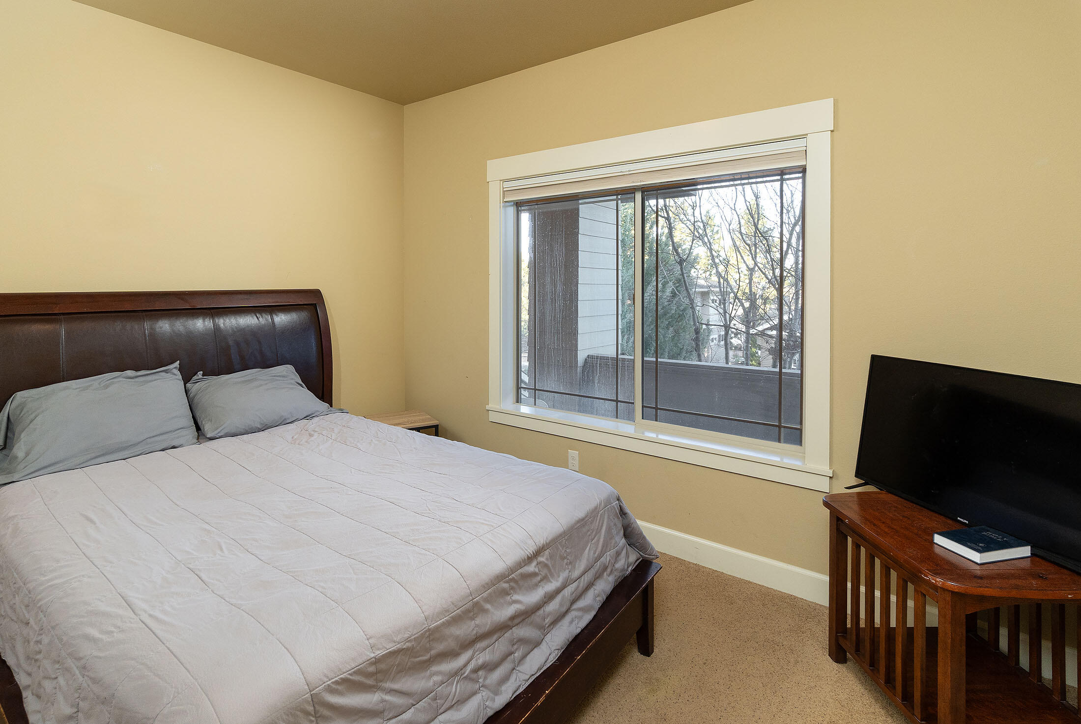 Bend, Oregon, 97703, United States, 4 Bedrooms Bedrooms, ,3 BathroomsBathrooms,Residential,For Sale,1805310
