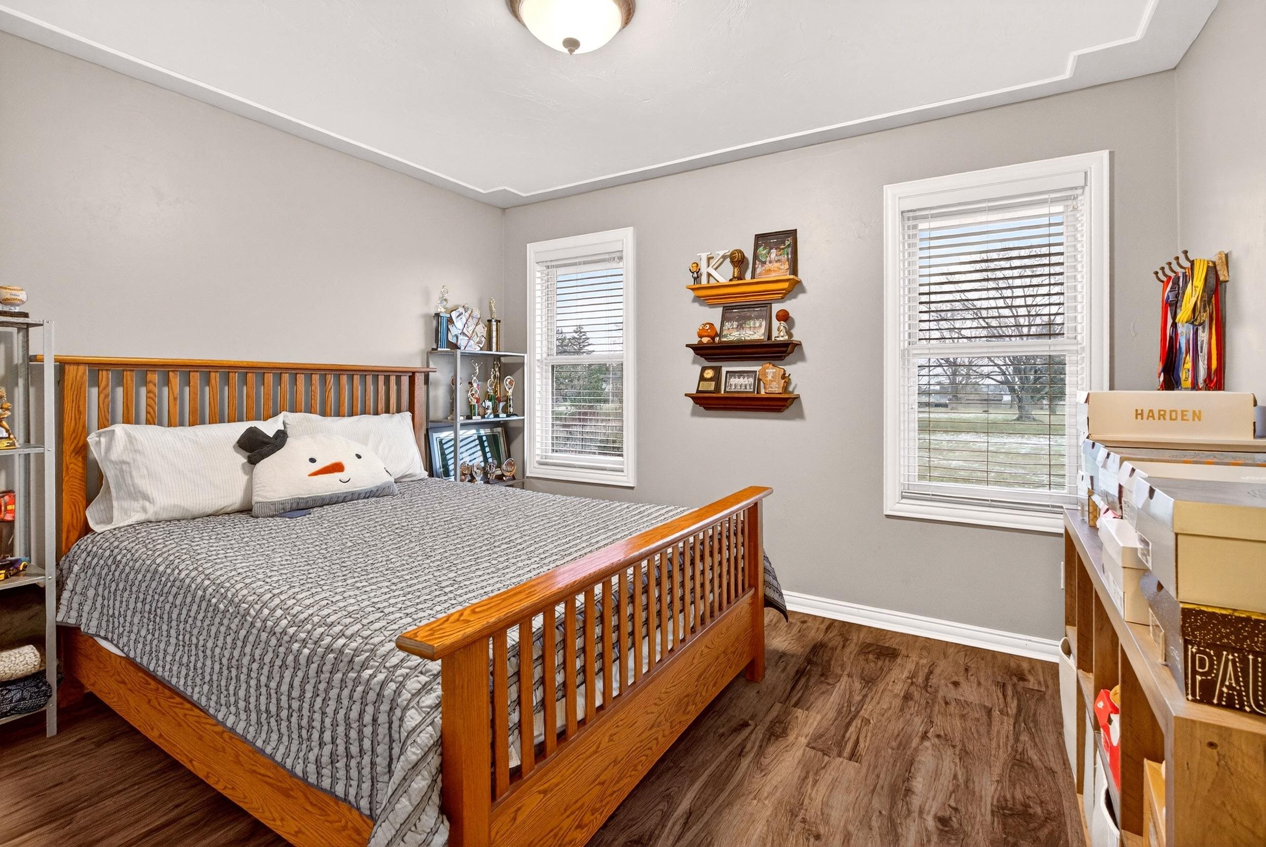 Neenah, Wisconsin, 54956, United States, 4 Bedrooms Bedrooms, ,4 BathroomsBathrooms,Residential,For Sale,1996384