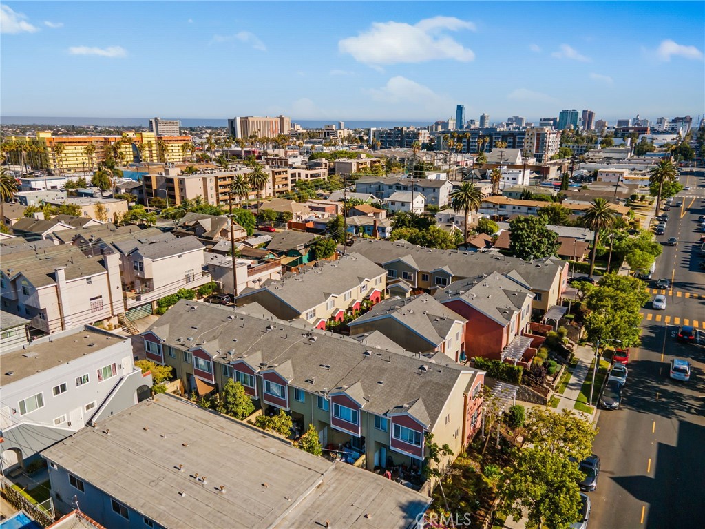 Long Beach, California, 90813, United States, 2 Bedrooms Bedrooms, ,2 BathroomsBathrooms,Residential,For Sale,1976501