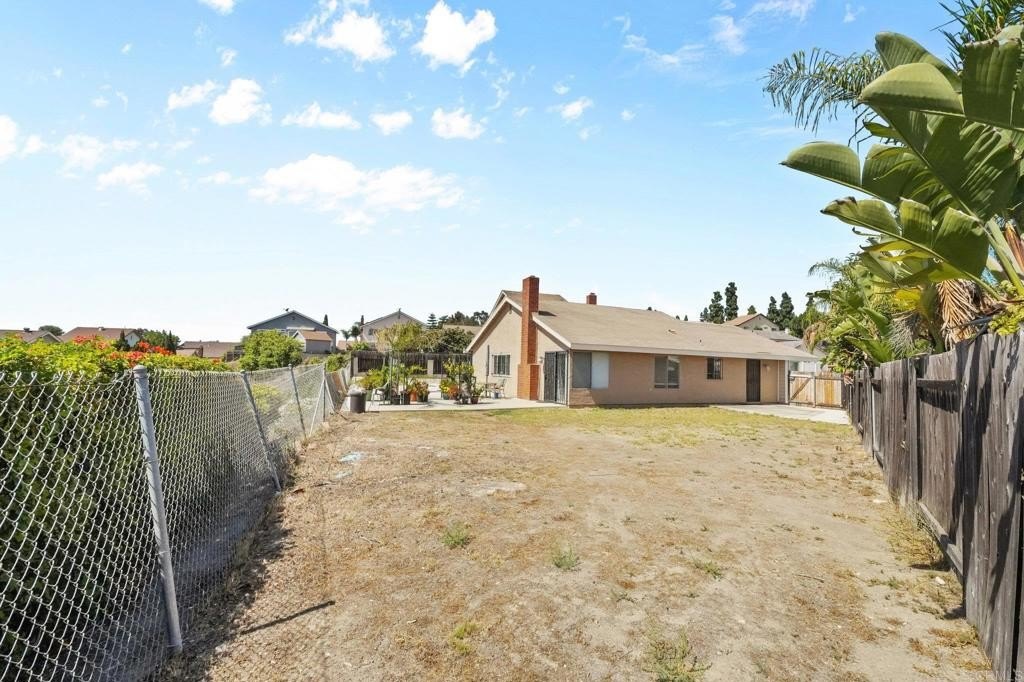 San Diego, California, 92139, United States, 3 Bedrooms Bedrooms, ,2 BathroomsBathrooms,Residential,For Sale,1933345