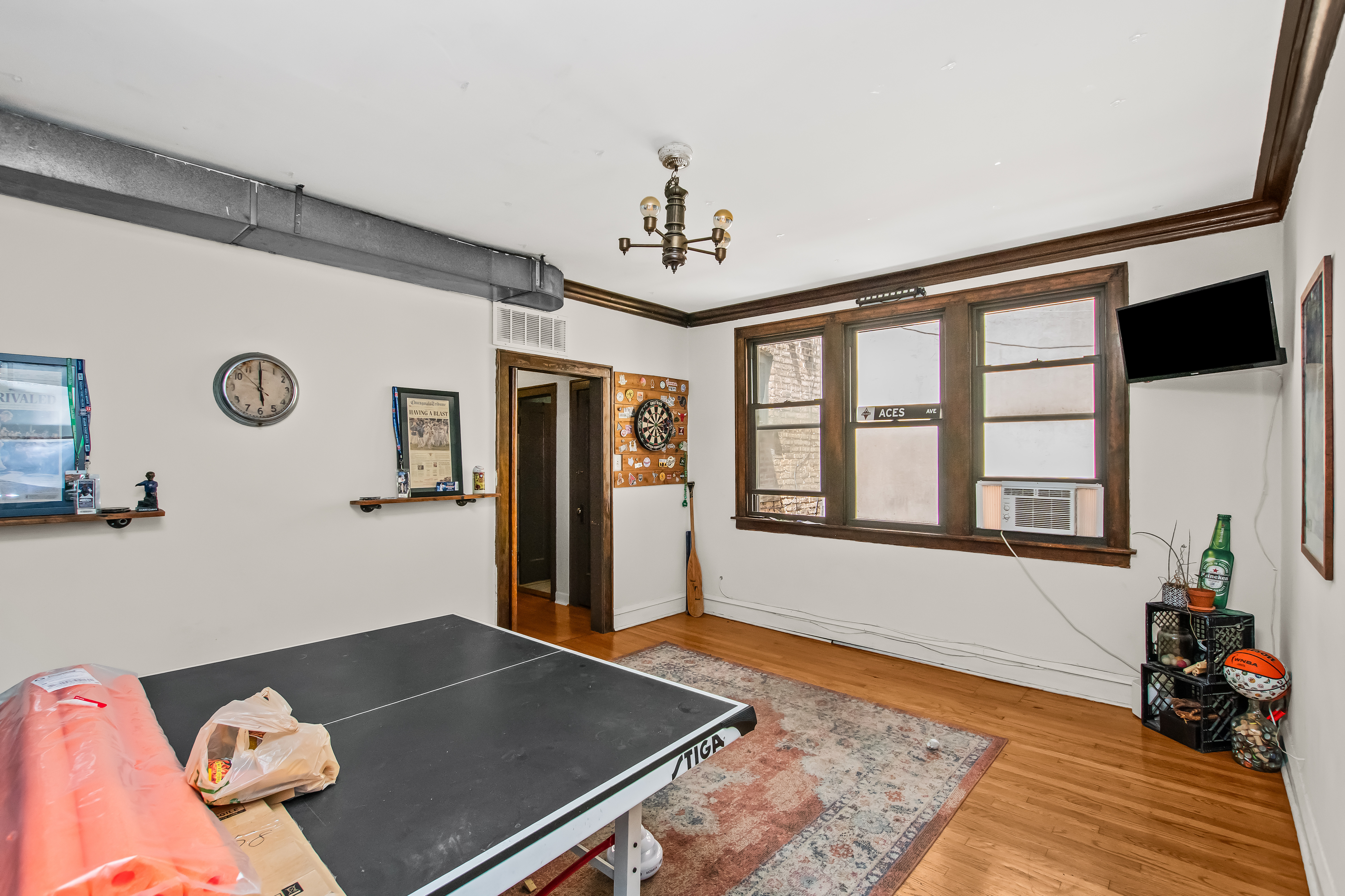  Rare Mixed-use Investment Opportunity in the Heart of Lakeview - 物件實景
