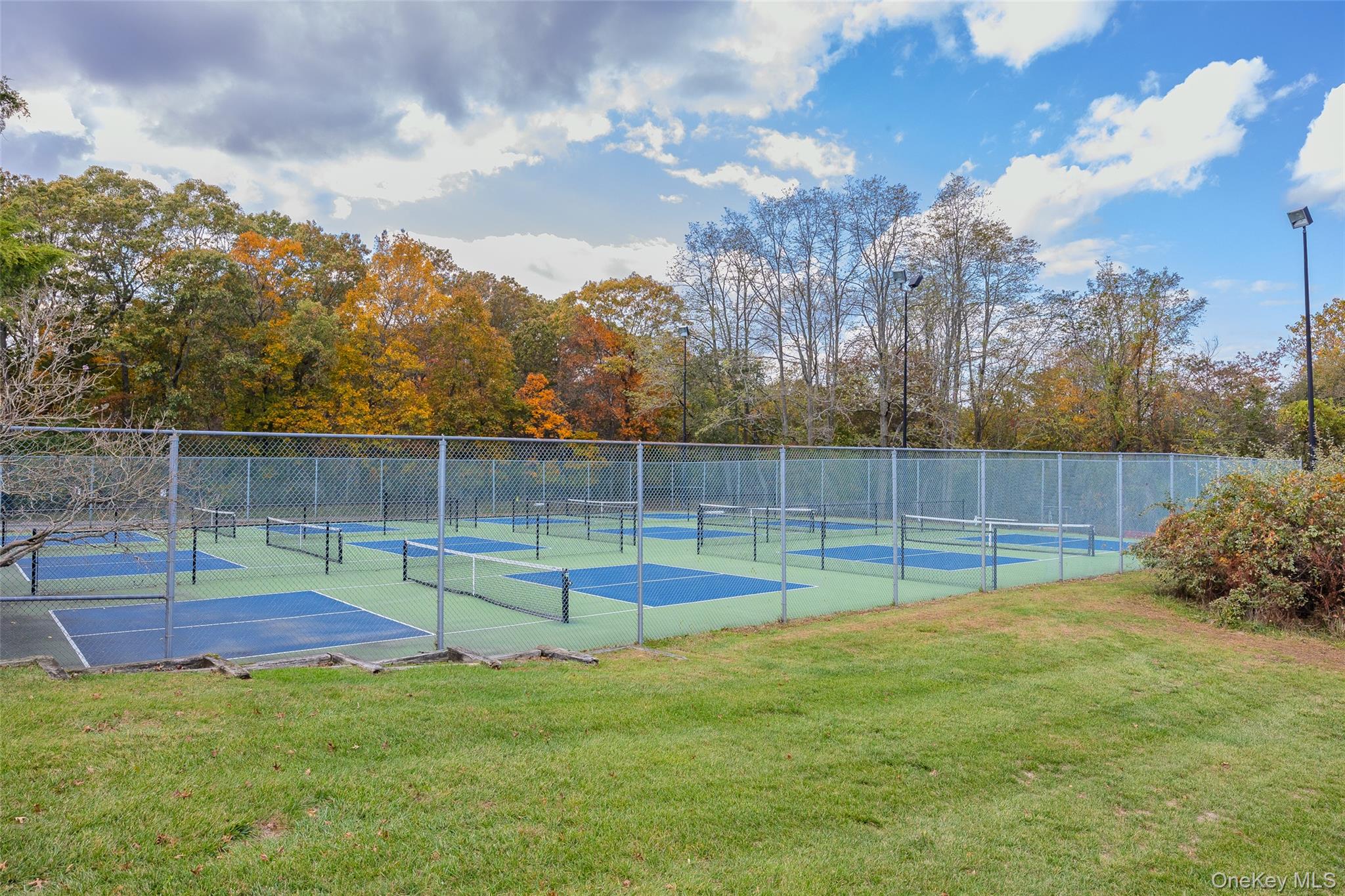 Middle Island, New York, 11953, United States, 2 Bedrooms Bedrooms, ,2 BathroomsBathrooms,Residential,For Sale,1986490