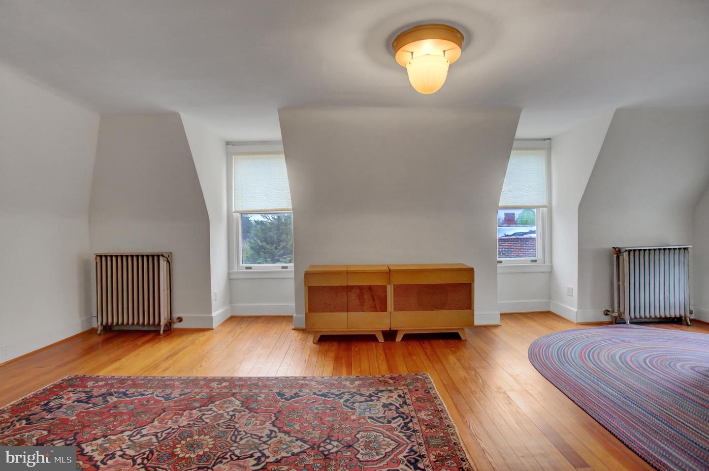 144 W Main Street, Waynesboro, Pennsylvania, 17268, United States, 7 Bedrooms Bedrooms, ,4 BathroomsBathrooms,Residential,For Sale,144 W Main Street,1662574