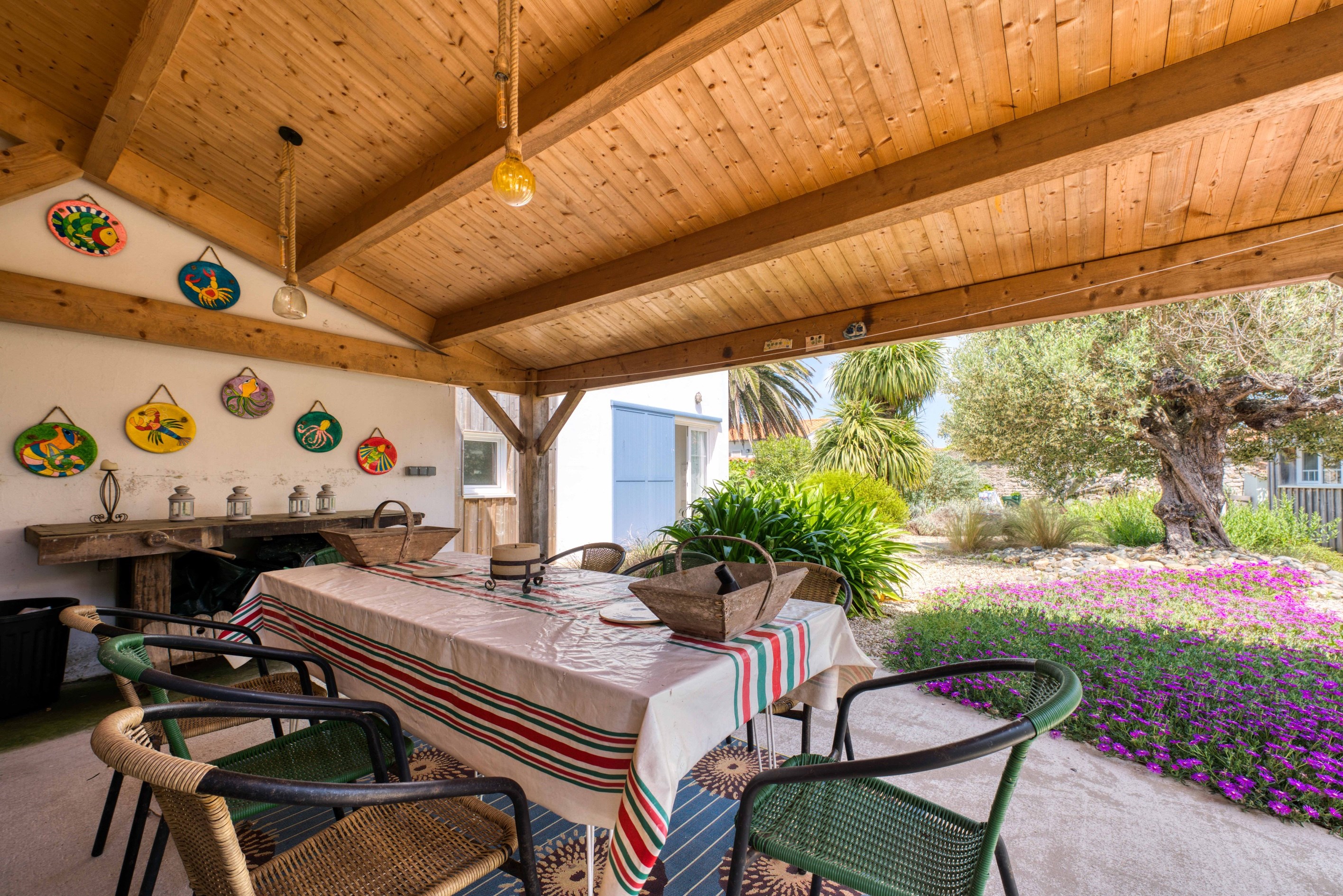  Charming 4-bedroom house in St Denis d