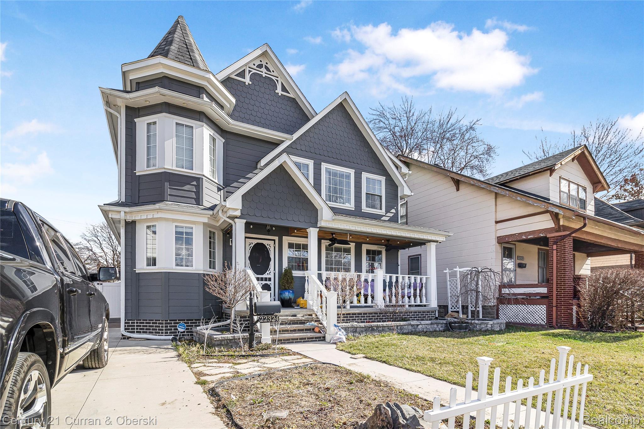 Dearborn, Michigan, 48124, United States, 4 Bedrooms Bedrooms, ,3 BathroomsBathrooms,Residential,For Sale,1921247