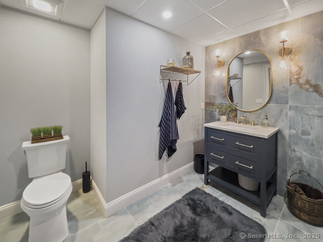 New Fairfield, Connecticut, 06812, United States, 4 Bedrooms Bedrooms, ,4 BathroomsBathrooms,Residential,For Sale,1837226