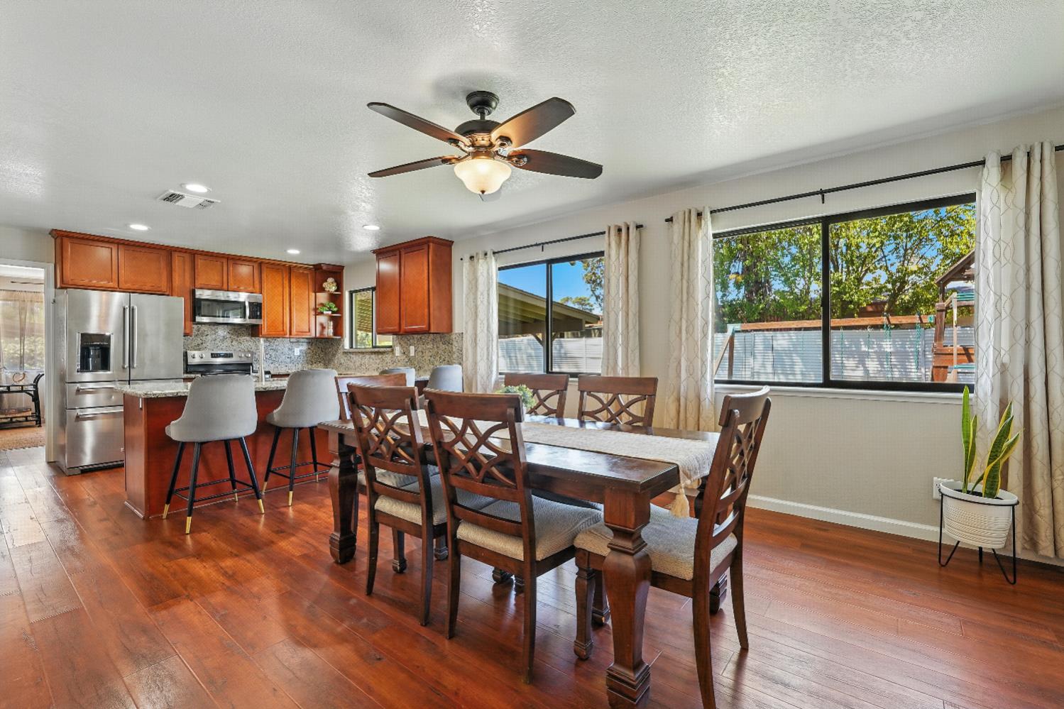 Sacramento, California, 95841, United States, 4 Bedrooms Bedrooms, ,2 BathroomsBathrooms,Residential,For Sale,1924634