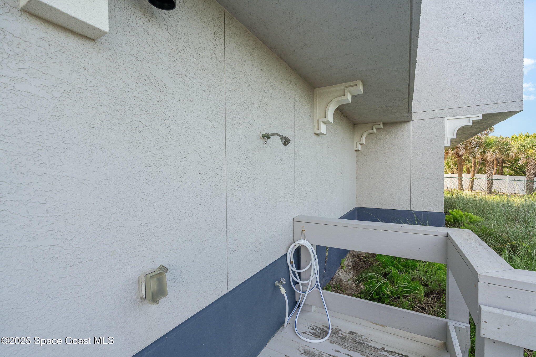 Cocoa Beach, Florida, 32931, United States, 2 Bedrooms Bedrooms, ,2 BathroomsBathrooms,Residential,For Sale,1975351