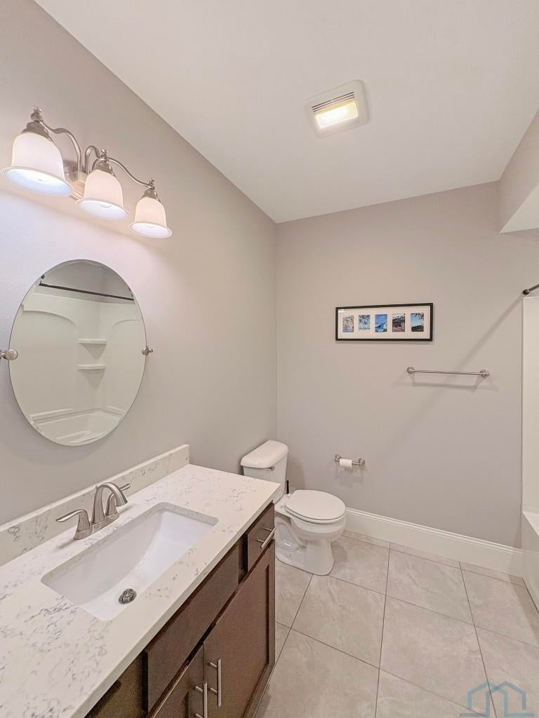 Dakota Dunes, South Dakota, 57049, United States, 5 Bedrooms Bedrooms, ,3 BathroomsBathrooms,Residential,For Sale,2012063