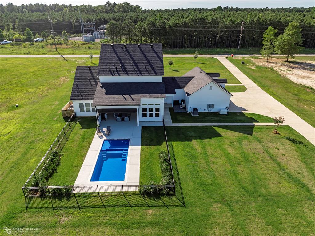 Frierson, Louisiana, 71027, United States, 5 Bedrooms Bedrooms, ,4 BathroomsBathrooms,Residential,For Sale,1827037