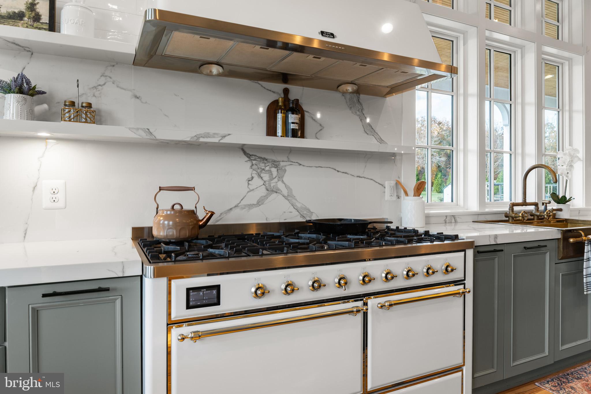 La Plata, Maryland, 20646, United States, 5 Bedrooms Bedrooms, ,4 BathroomsBathrooms,Residential,For Sale,1990245