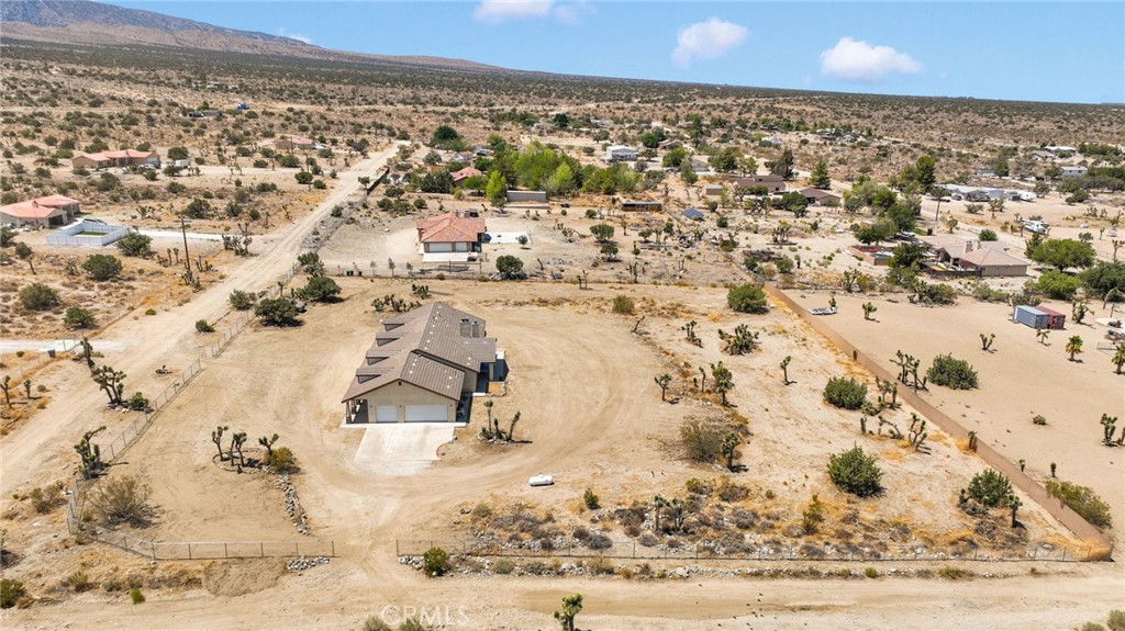 Pinon Hills, California, 92372, United States, 4 Bedrooms Bedrooms, ,4 BathroomsBathrooms,Residential,For Sale,1917576