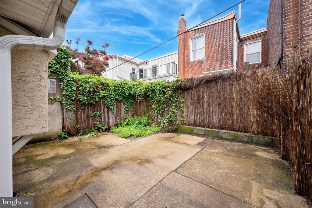 Philadelphia, Pennsylvania, 19125, United States, 4 Bedrooms Bedrooms, ,3 BathroomsBathrooms,Residential,For Sale,1836902