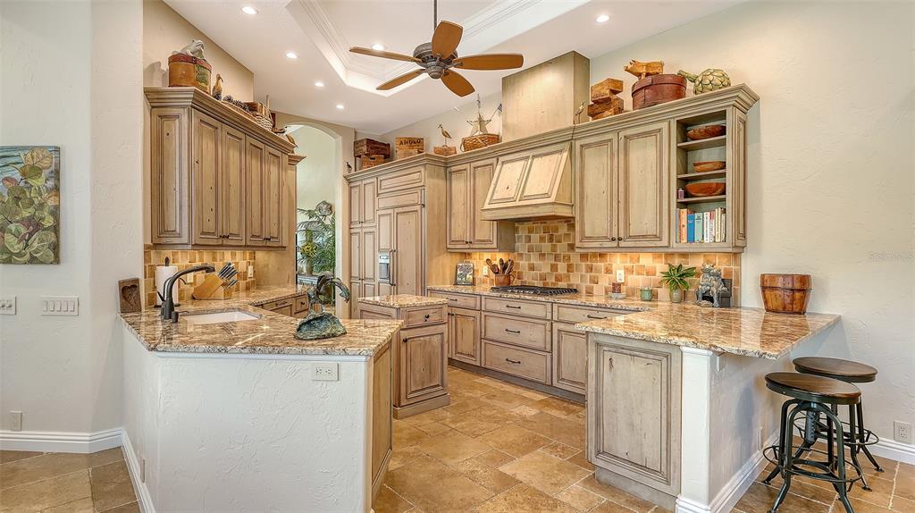 Longboat Key, Florida, 34228, United States, 3 Bedrooms Bedrooms, ,4 BathroomsBathrooms,Residential,For Sale,1986320