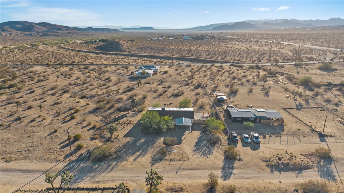 Yucca Valley, California, 92284, United States, 4 Bedrooms Bedrooms, ,2 BathroomsBathrooms,Residential,For Sale,1978728