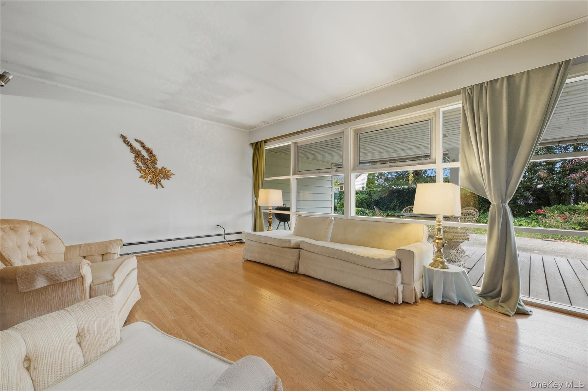 Levittown, New York, 11756, United States, 4 Bedrooms Bedrooms, ,1 BathroomBathrooms,Residential,For Sale,1987687