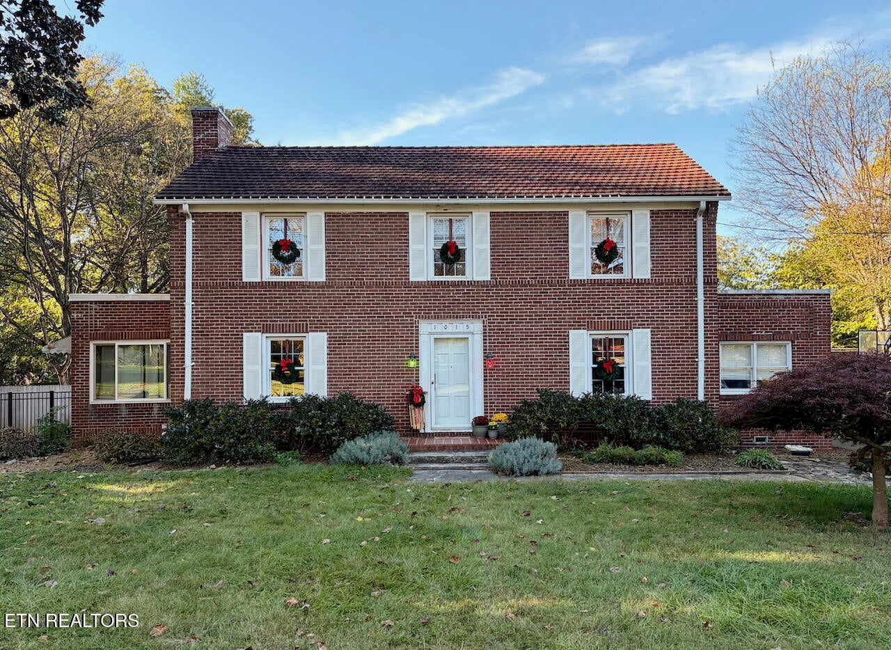 Maryville, Tennessee, 37803, United States, 4 Bedrooms Bedrooms, ,3 BathroomsBathrooms,Residential,For Sale,1989272