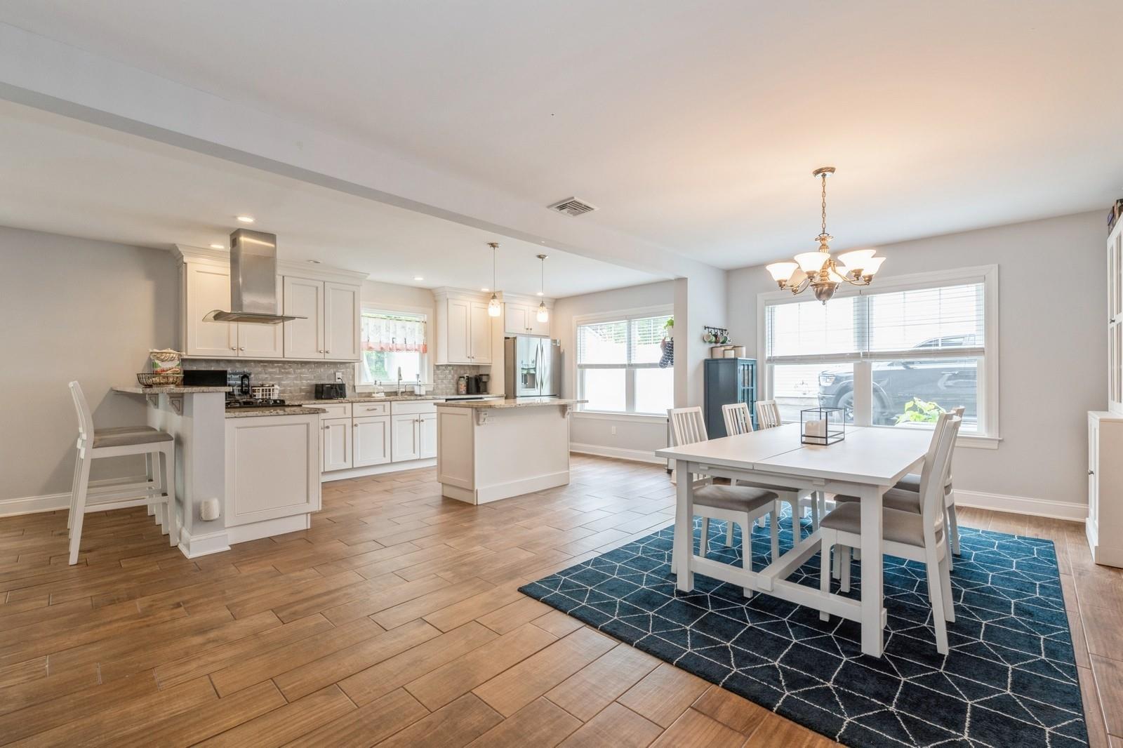 Nesconset, New York, 11767, United States, 3 Bedrooms Bedrooms, ,3 BathroomsBathrooms,Residential,For Sale,1837640