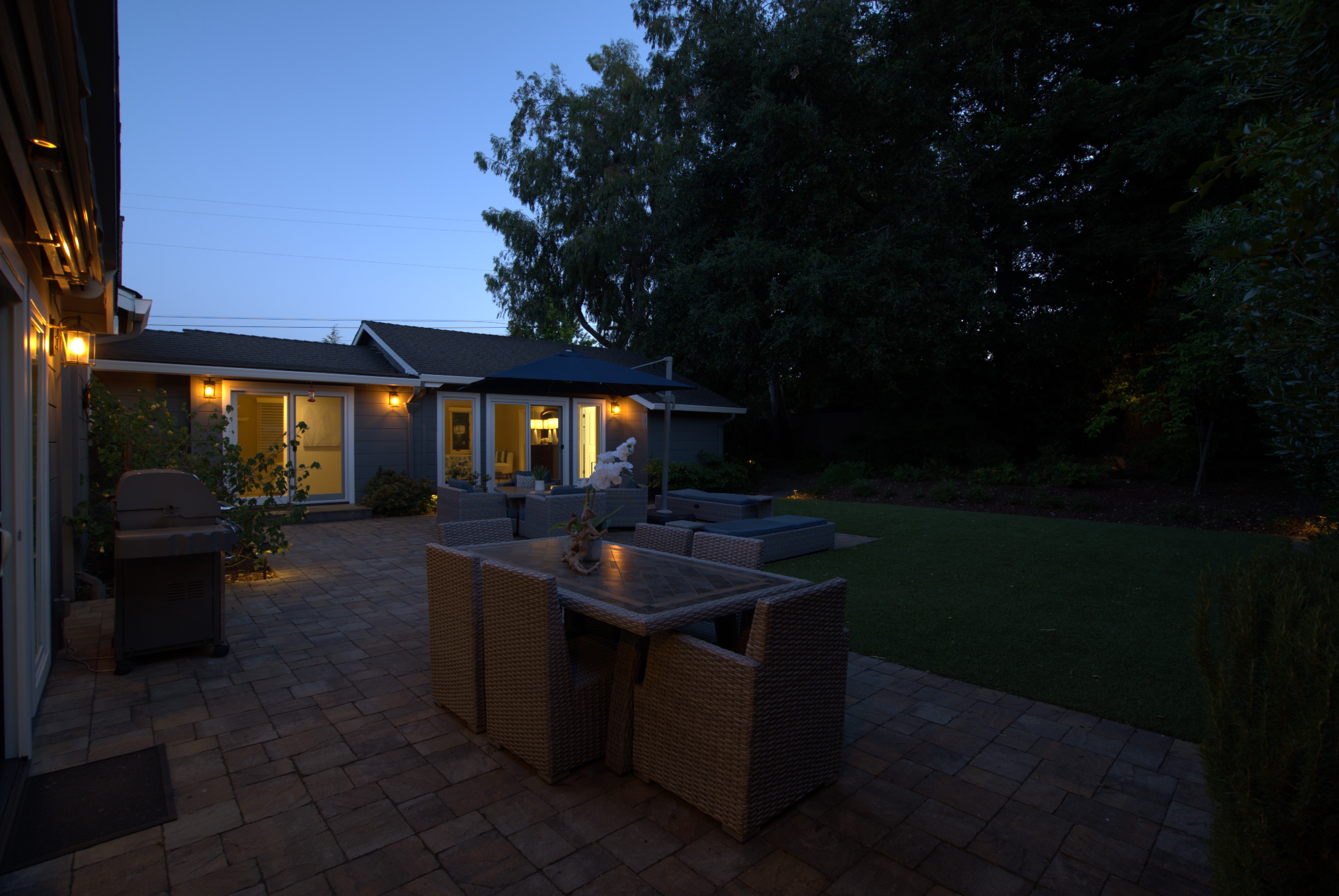  Elegant Single-Story Living on a Premier Corner Lot in Monte Sereno - 物件實景