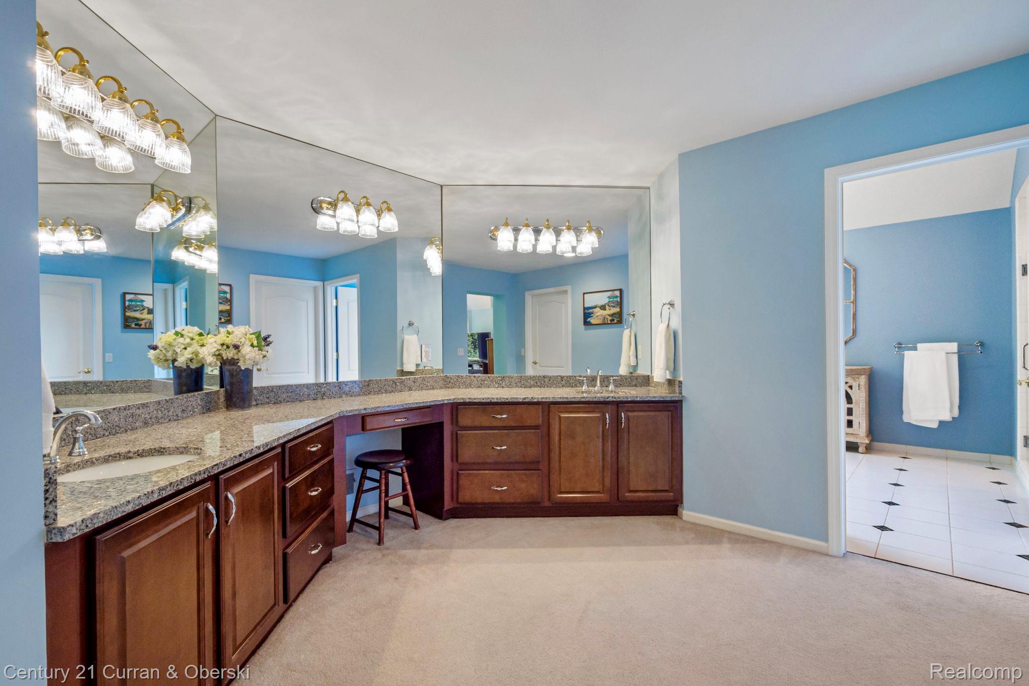 Novi, Michigan, 48374, United States, 4 Bedrooms Bedrooms, ,6 BathroomsBathrooms,Residential,For Sale,1914653