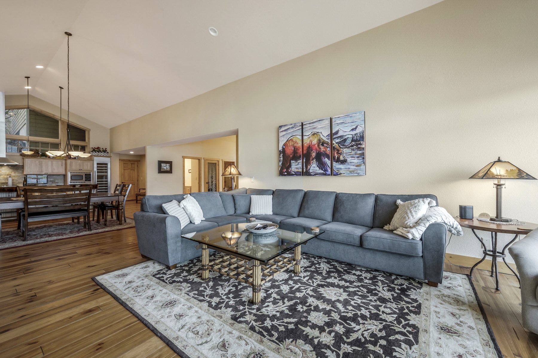 Sagle, Idaho, 83860, United States, 5 Bedrooms Bedrooms, ,6 BathroomsBathrooms,Residential,For Sale,1978919