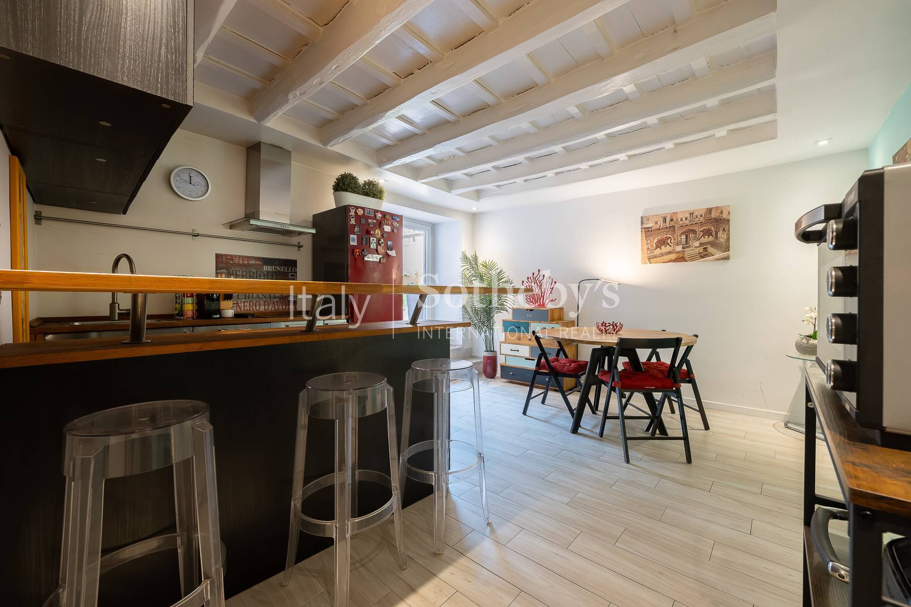  Refined pied-à-terre with a charming terrace in the exclusive Palazzo Balestra - 物件實景