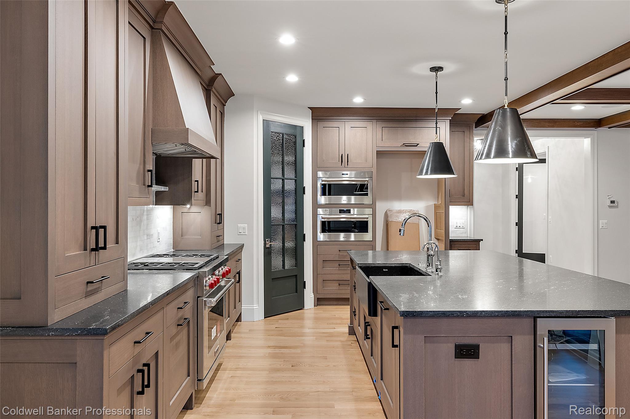 Plymouth, Michigan, 48170, United States, 4 Bedrooms Bedrooms, ,4 BathroomsBathrooms,Residential,For Sale,1986255