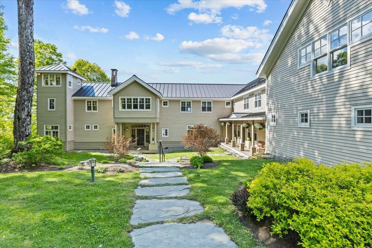 Stowe, Vermont, 05672, United States, 4 Bedrooms Bedrooms, ,6 BathroomsBathrooms,Residential,For Sale,1840116