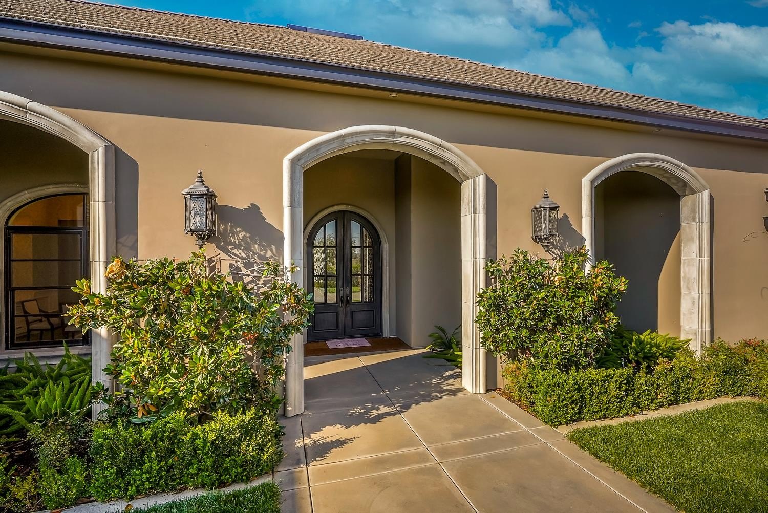 Lodi, California, 95241, United States, 4 Bedrooms Bedrooms, ,6 BathroomsBathrooms,Residential,For Sale,2005753