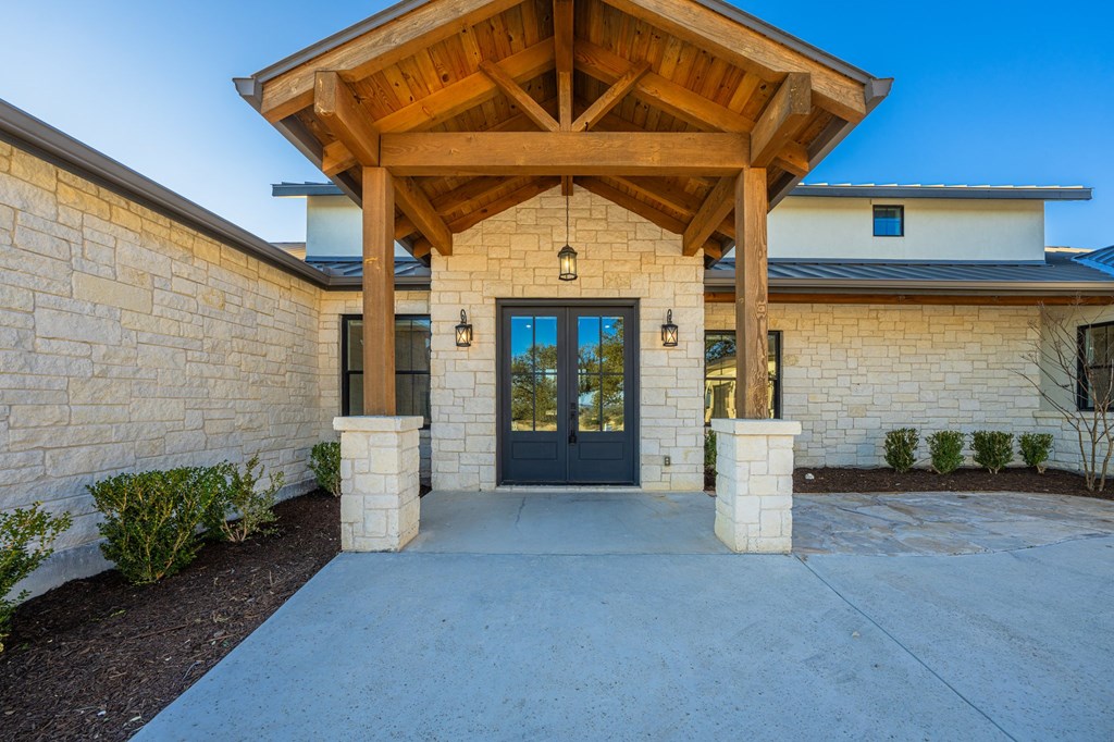 Kerrville, Texas, 78028, United States, 4 Bedrooms Bedrooms, ,3 BathroomsBathrooms,Residential,For Sale,1691989