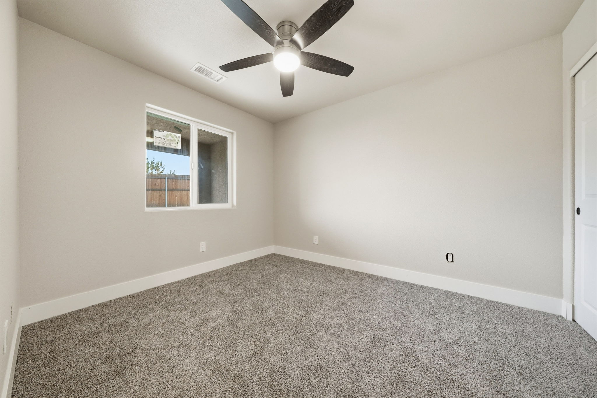 Redding, California, 96003, United States, 5 Bedrooms Bedrooms, ,4 BathroomsBathrooms,Residential,For Sale,2006033