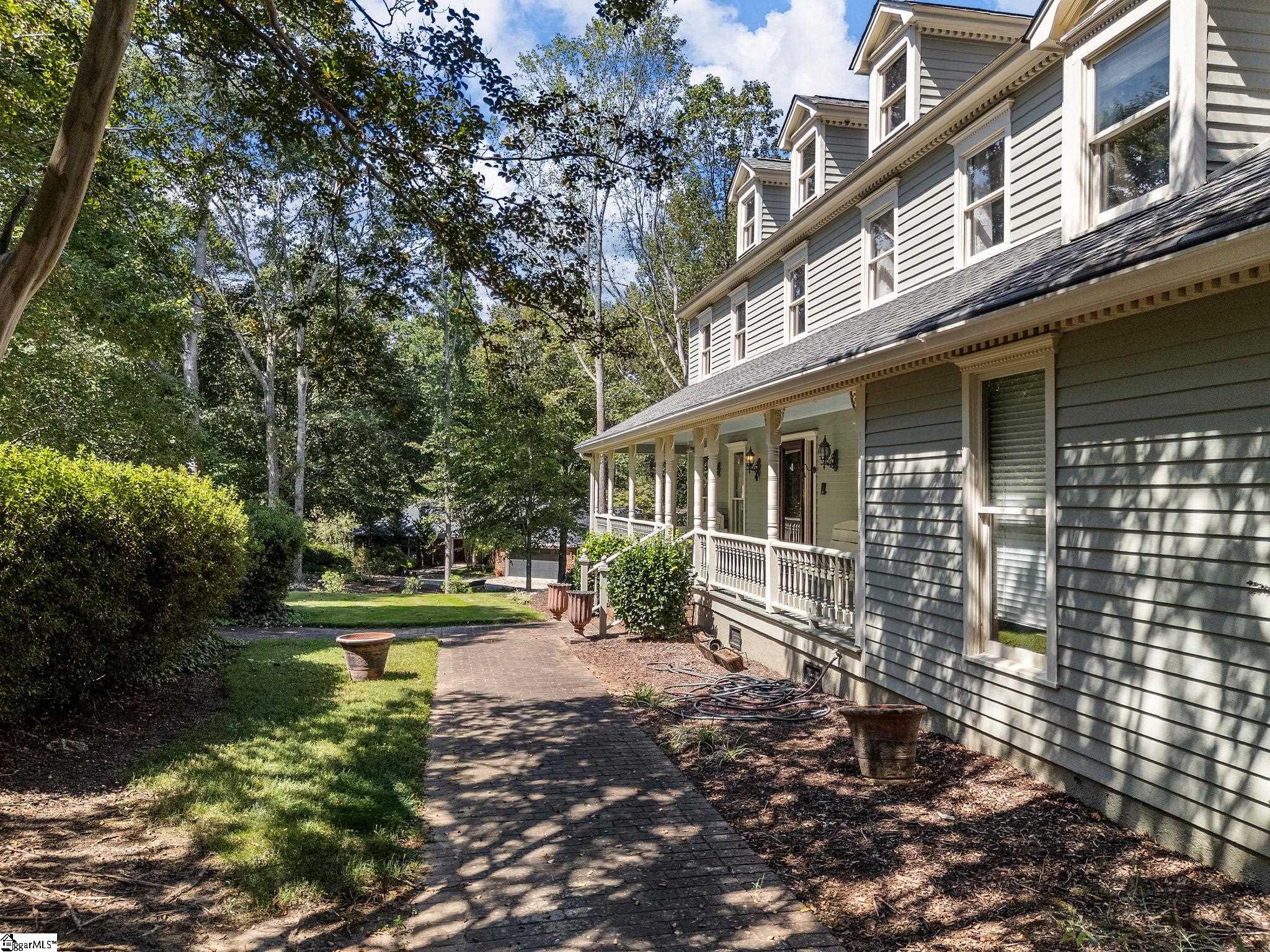 Spartanburg, South Carolina, 29301, United States, 4 Bedrooms Bedrooms, ,3 BathroomsBathrooms,Residential,For Sale,1950138