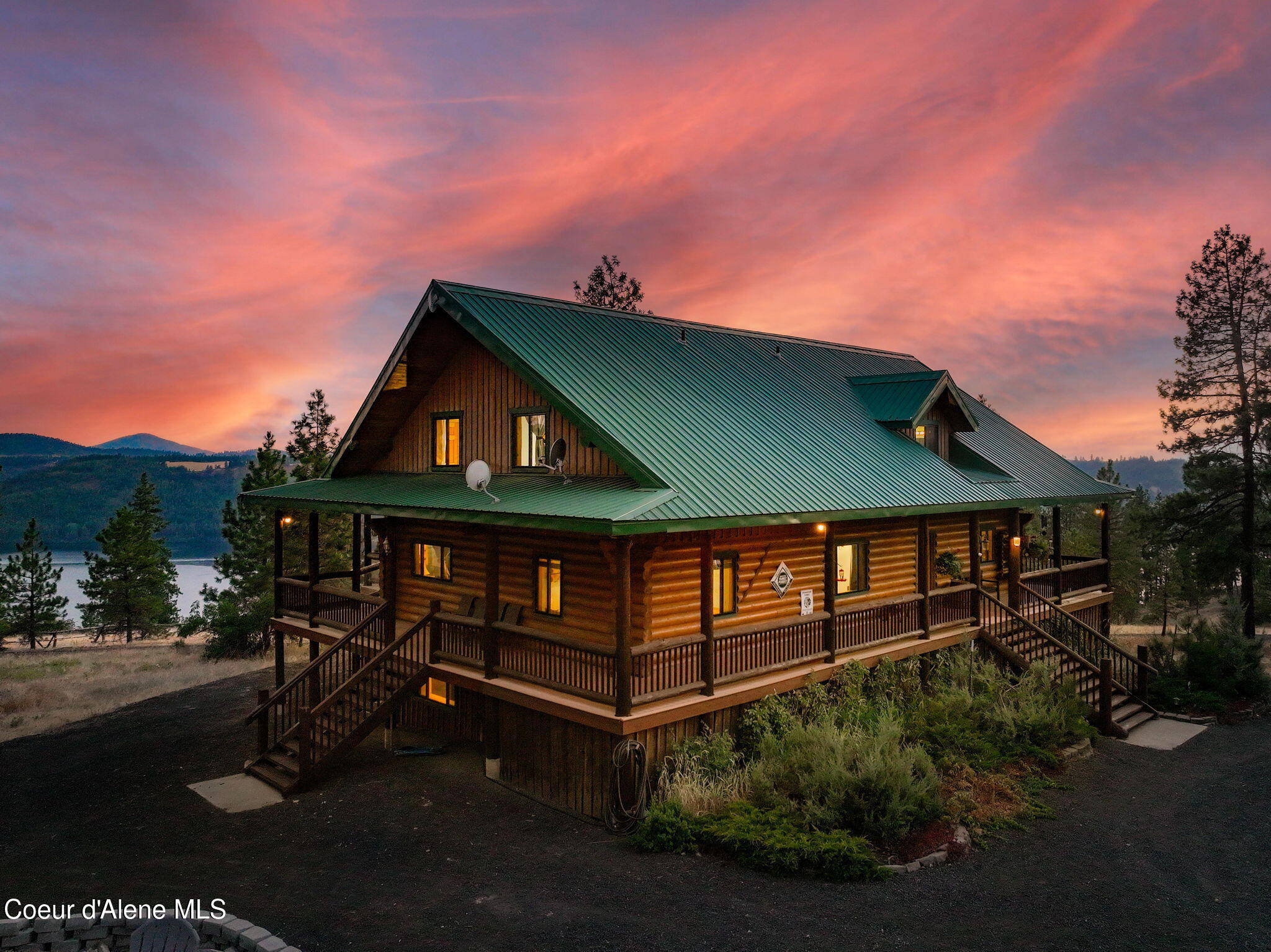 Harrison, Idaho, 83833, United States, 5 Bedrooms Bedrooms, ,4 BathroomsBathrooms,Residential,For Sale,1900572